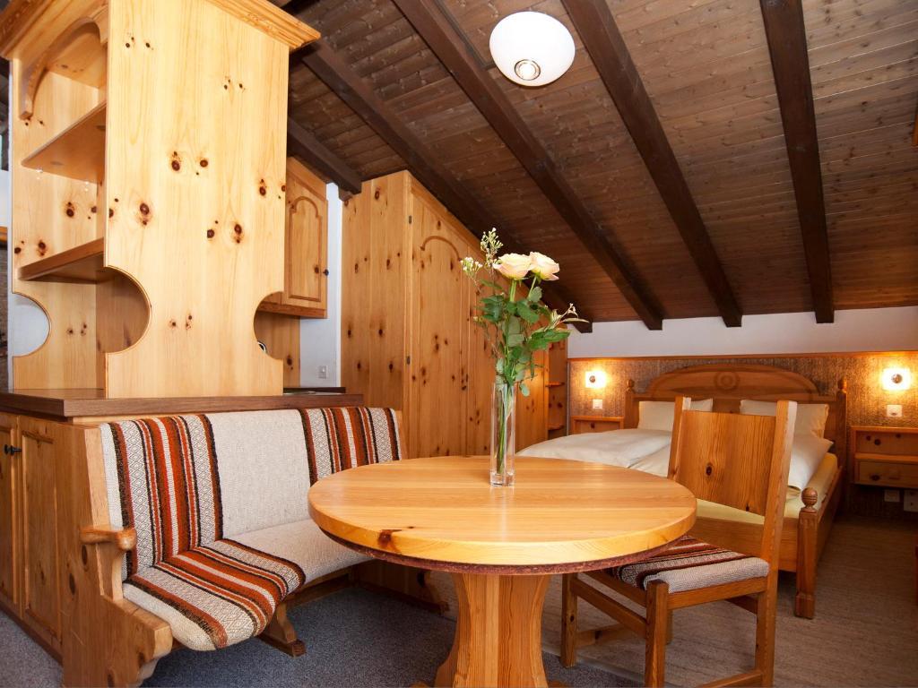 Ambiente Guesthouse Saas Fee 객실 사진