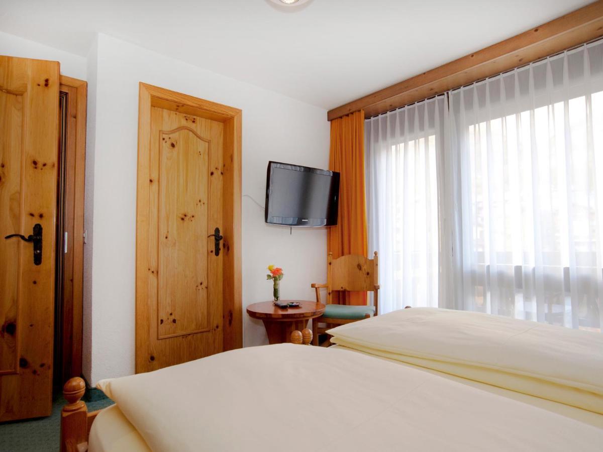 Ambiente Guesthouse Saas Fee 객실 사진